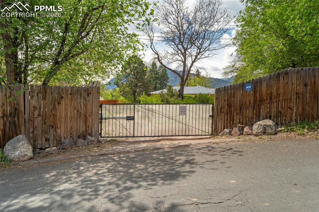 410 Yucca Drive Colorado Springs CO 80905