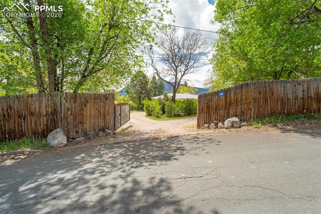 410 Yucca Drive Colorado Springs CO 80905