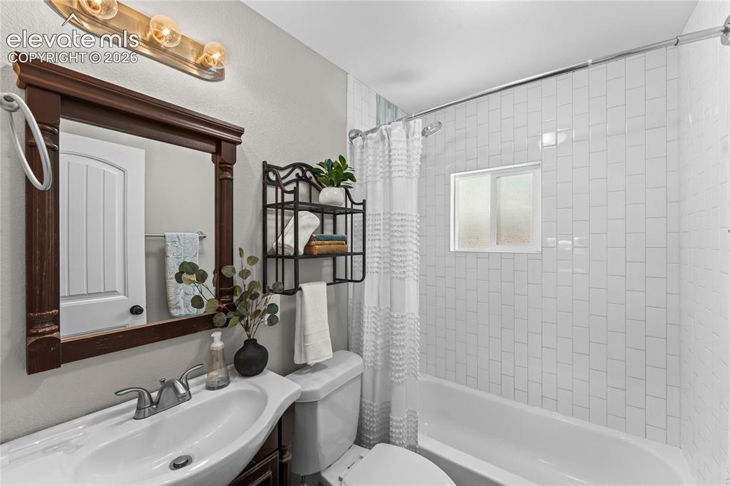 322 Nichols Court Colorado Springs CO 80905