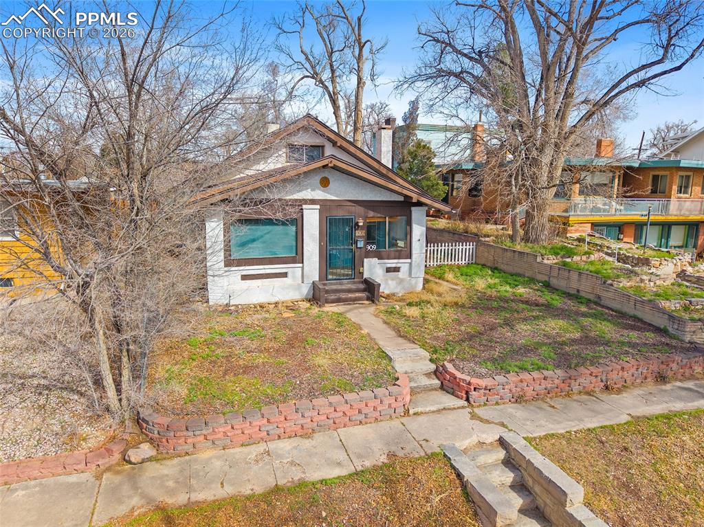 909 E 11th Street Pueblo CO 81001