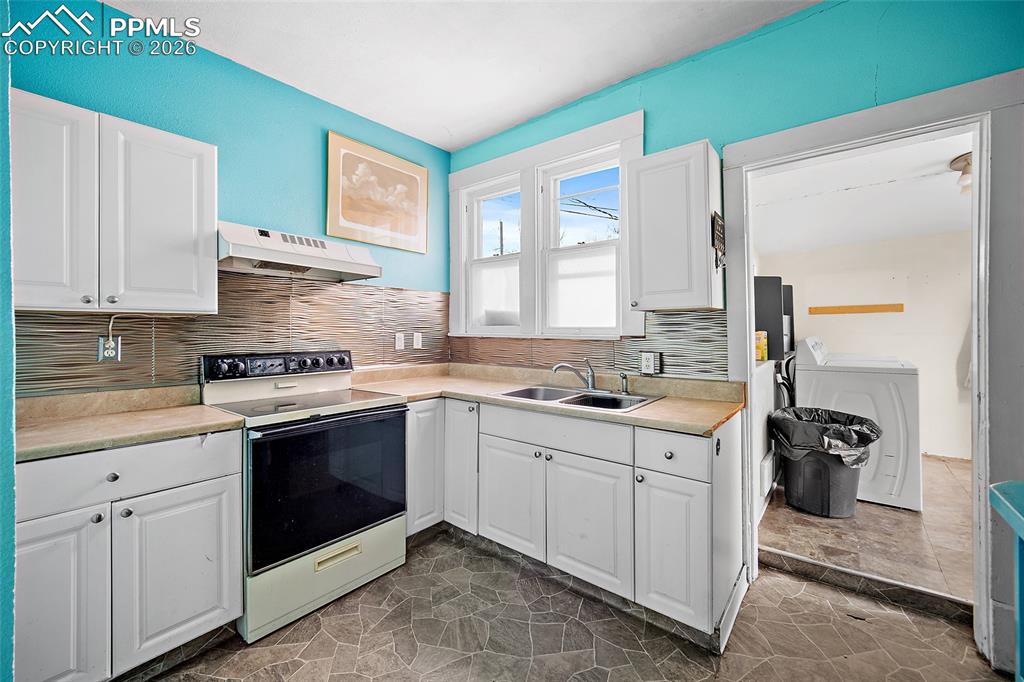 909 E 11th Street Pueblo CO 81001