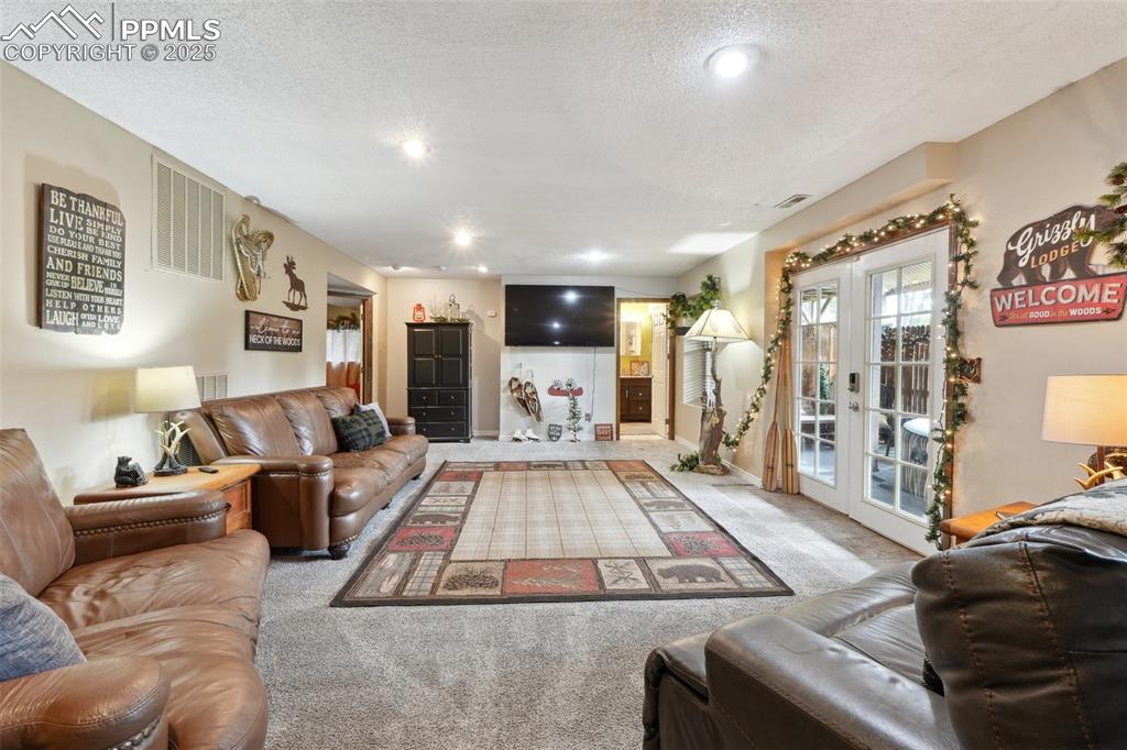 7475 Chirgiton Road Colorado Springs CO 80908