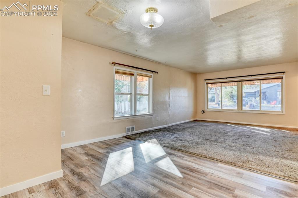 27 Bonfoy Avenue Colorado Springs CO 80909
