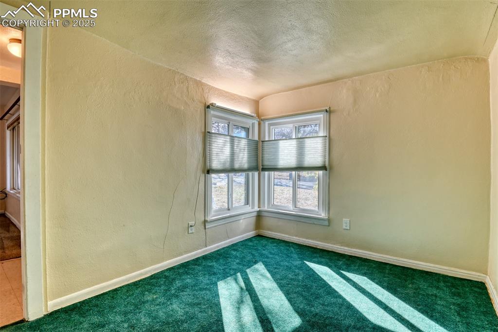 27 Bonfoy Avenue Colorado Springs CO 80909