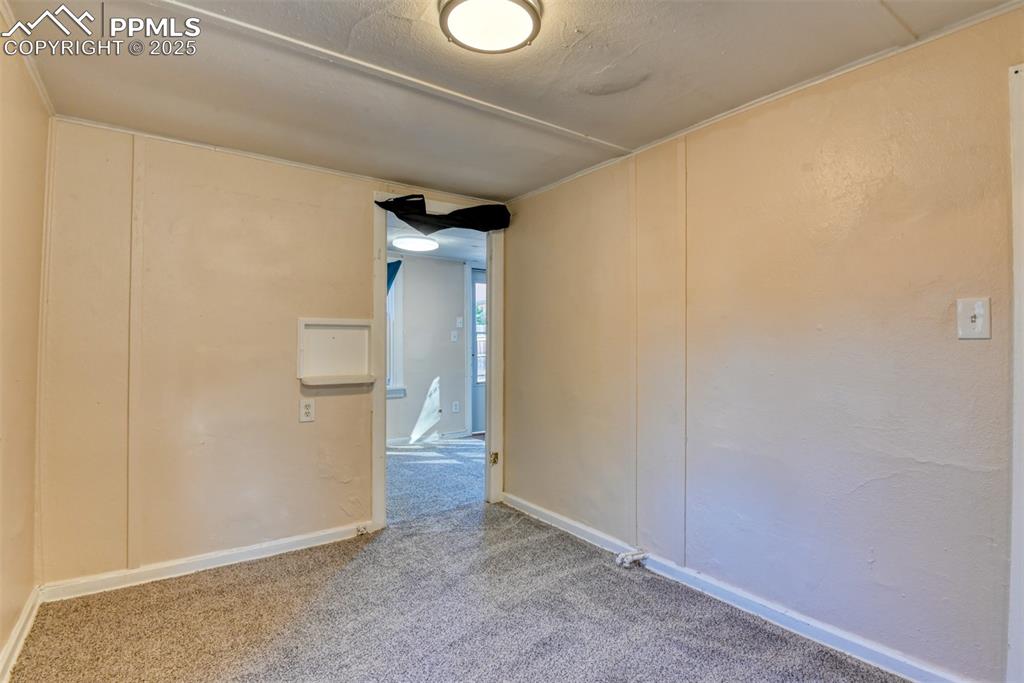 27 Bonfoy Avenue Colorado Springs CO 80909