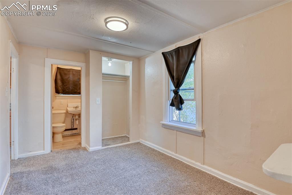27 Bonfoy Avenue Colorado Springs CO 80909