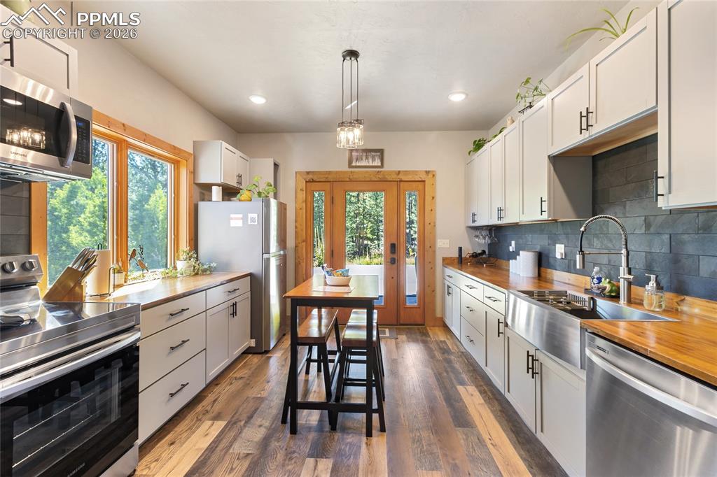 80 Feldspar Road Florissant CO 80816