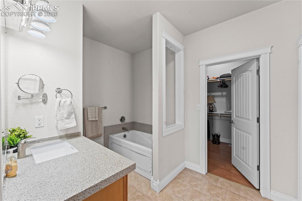 995 N Matt Drive Pueblo CO 81007