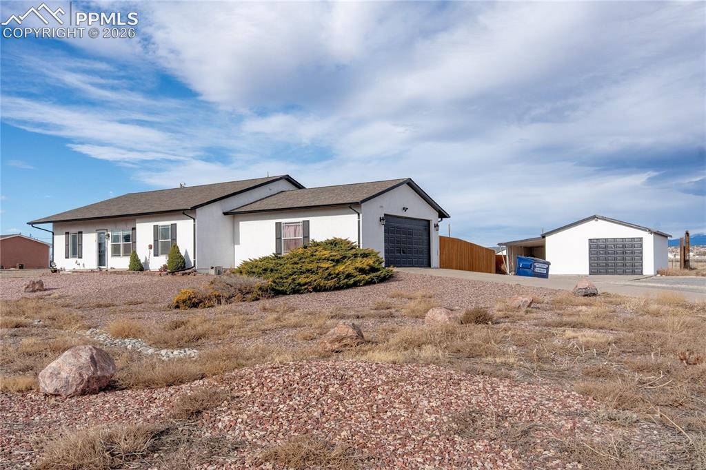 995 N Matt Drive Pueblo CO 81007