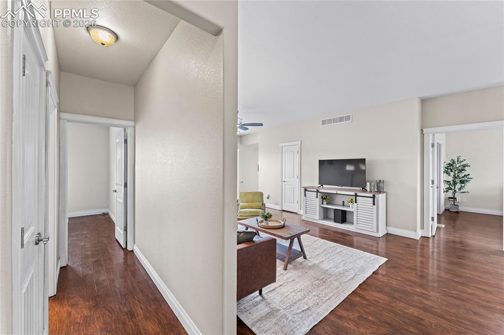 995 N Matt Drive Pueblo CO 81007