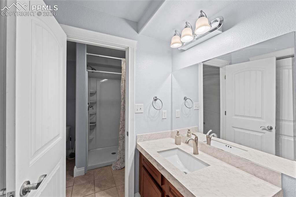 995 N Matt Drive Pueblo CO 81007