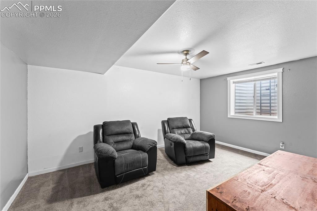 995 N Matt Drive Pueblo CO 81007