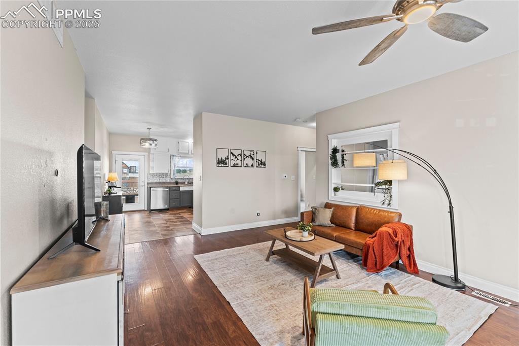 995 N Matt Drive Pueblo CO 81007
