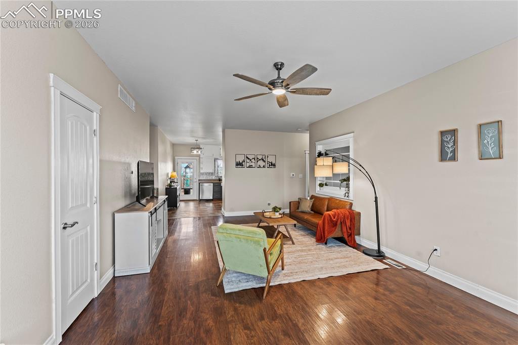 995 N Matt Drive Pueblo CO 81007