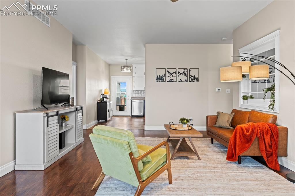 995 N Matt Drive Pueblo CO 81007