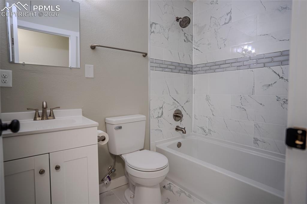 818 S Circle Drive Colorado Springs CO 80910
