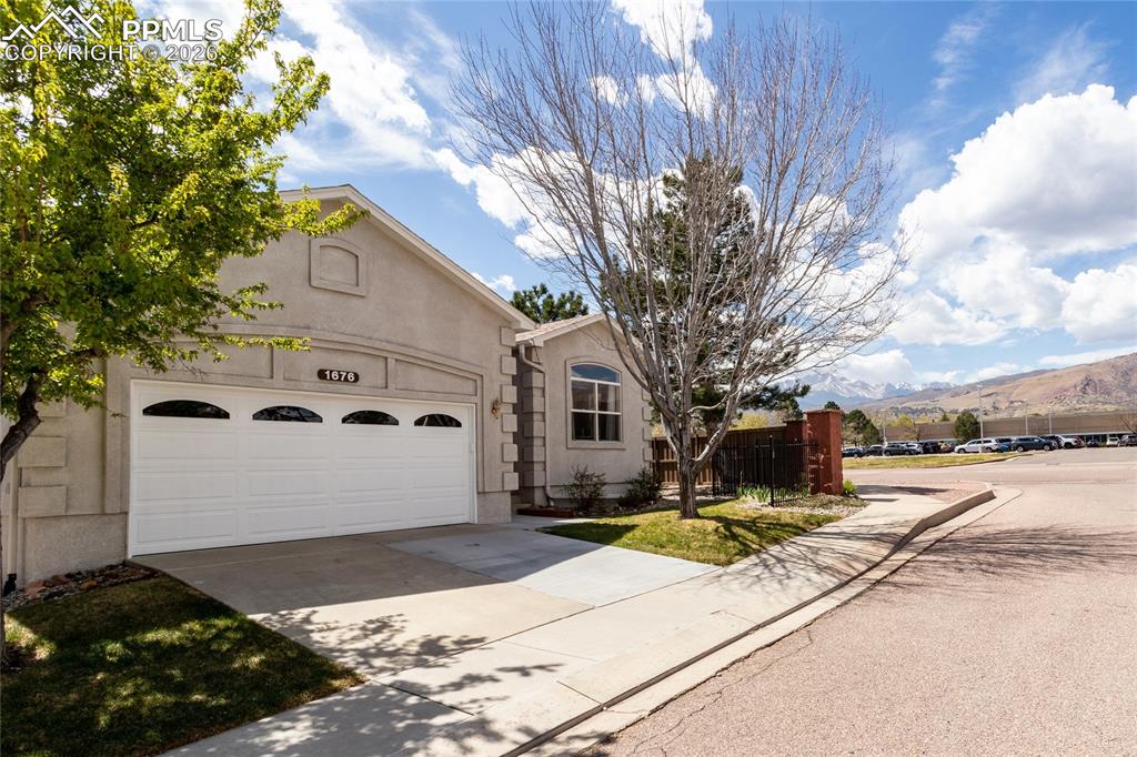 1676 Pinon Glen Circle Colorado Springs CO 80919