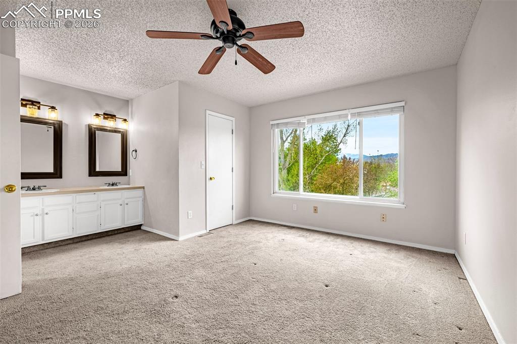 6542 Sproul Lane Colorado Springs CO 80918