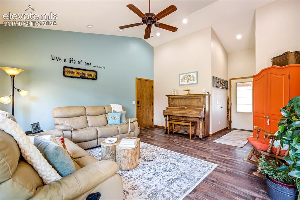 693 Black Mesa Circle Florissant CO 80816