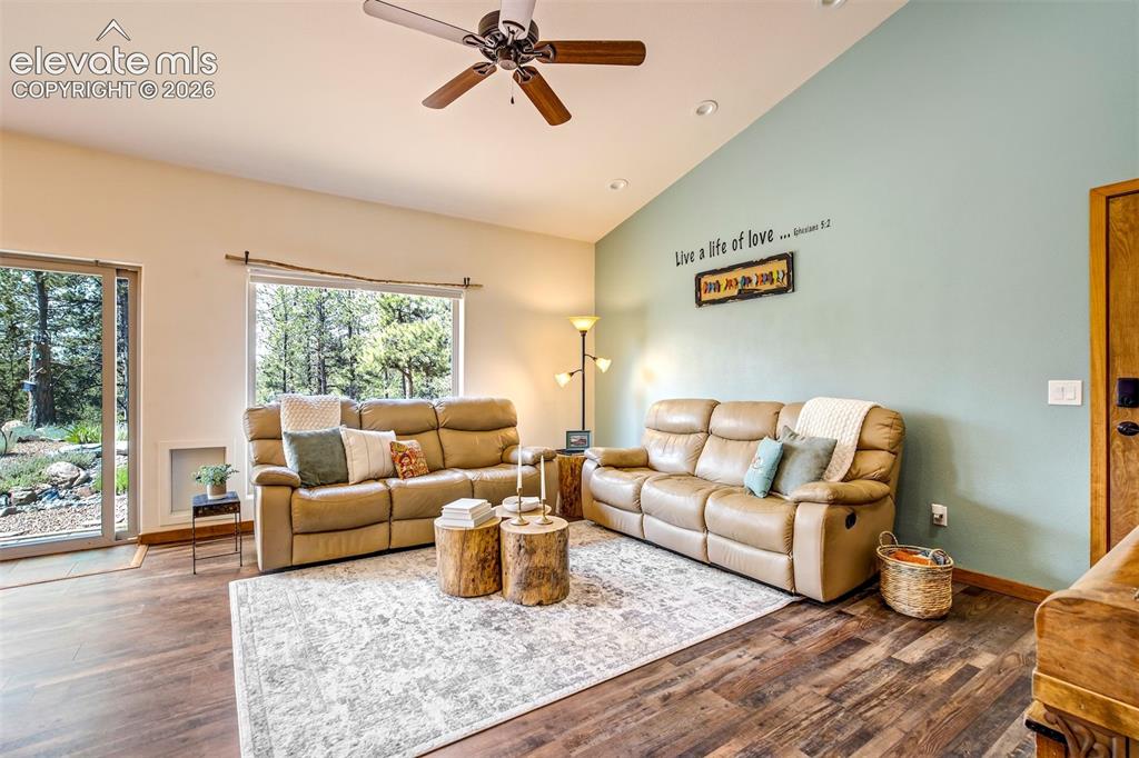 693 Black Mesa Circle Florissant CO 80816
