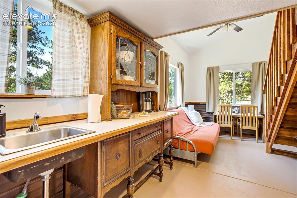 693 Black Mesa Circle Florissant CO 80816