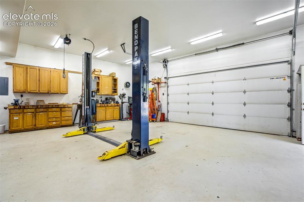 693 Black Mesa Circle Florissant CO 80816