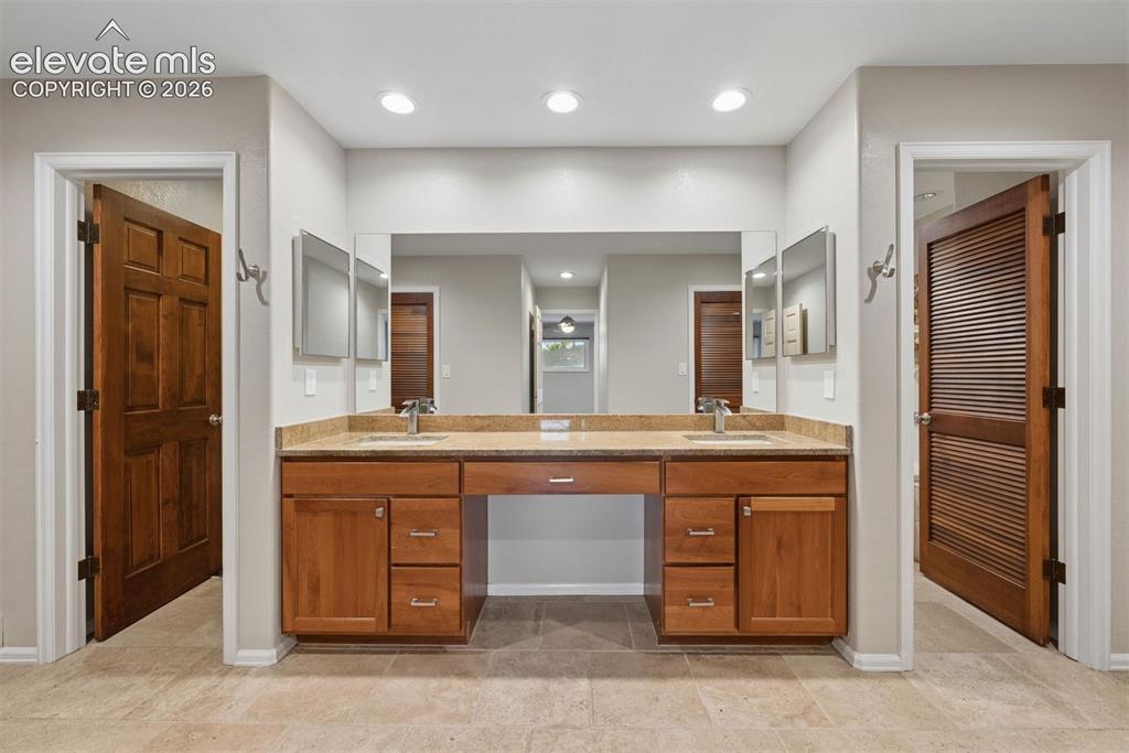 1670 Hill Circle Colorado Springs CO 80904
