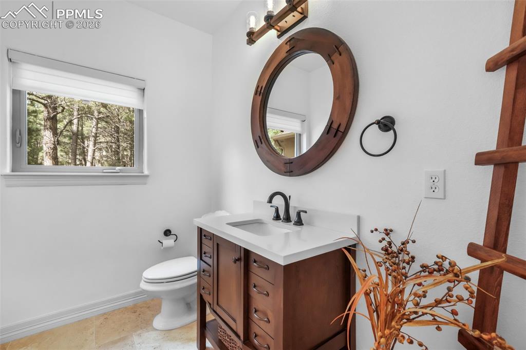 450 E Stirrup Trail Monument CO 80132