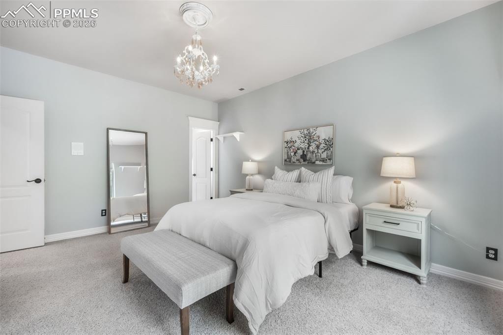 450 E Stirrup Trail Monument CO 80132