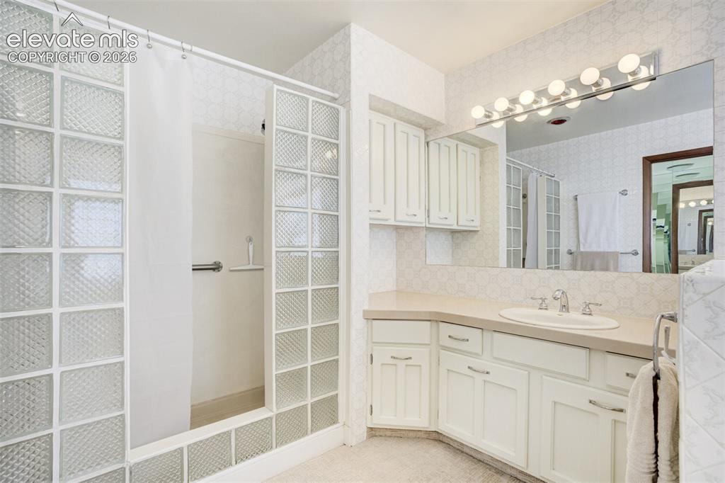1224 W High Point Lane Colorado Springs CO 80904