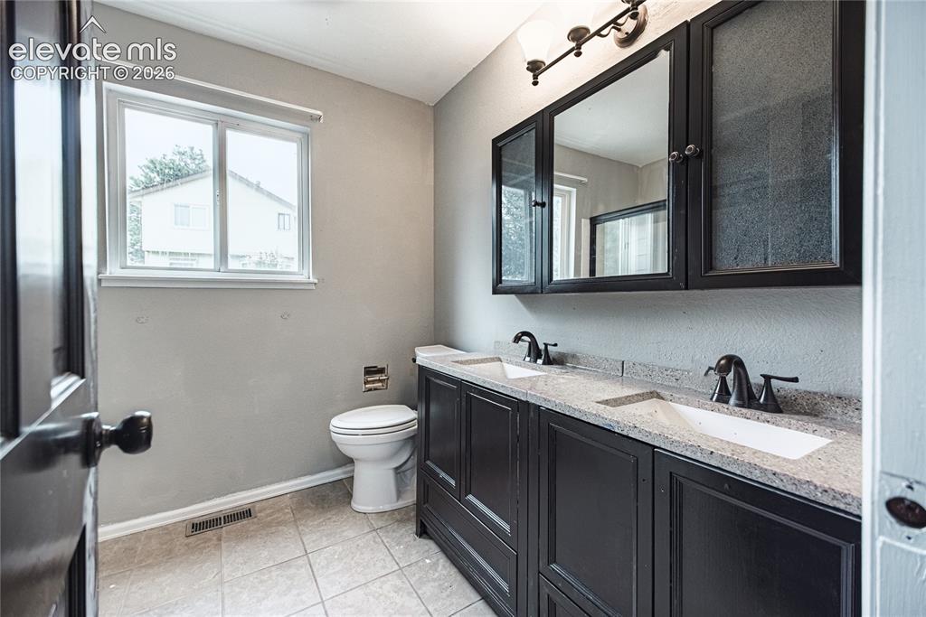 5655 Saddle Rock Road Colorado Springs CO 80918