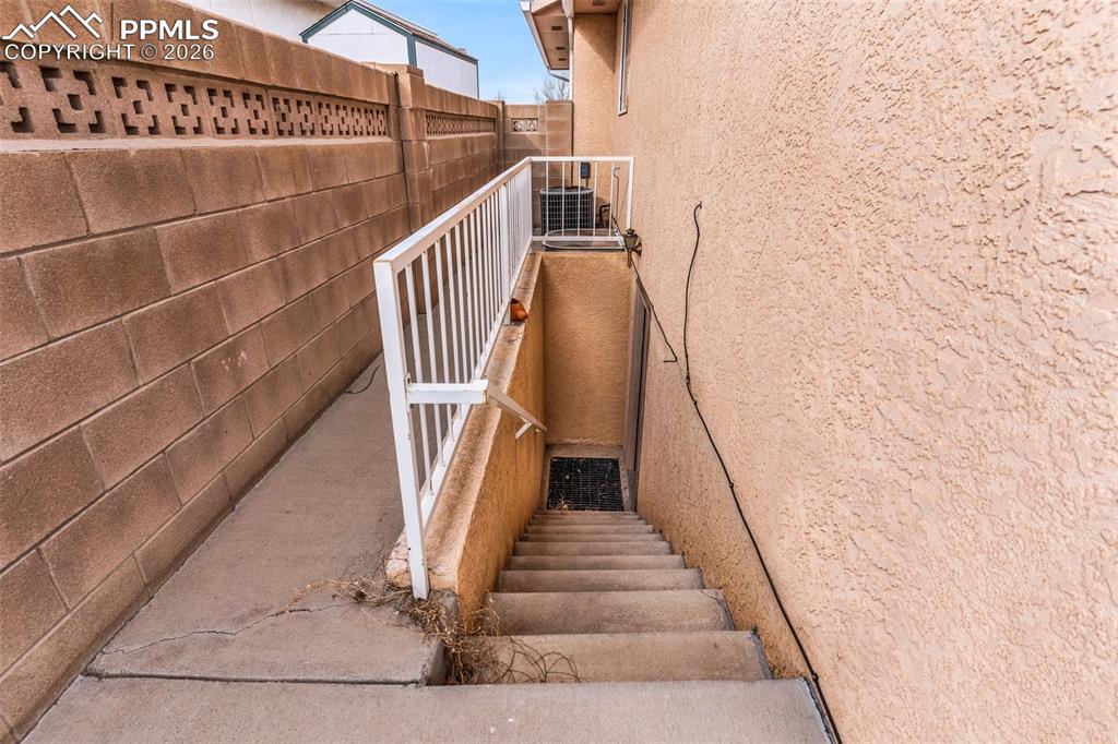 8 Pasadena Drive Pueblo CO 81005