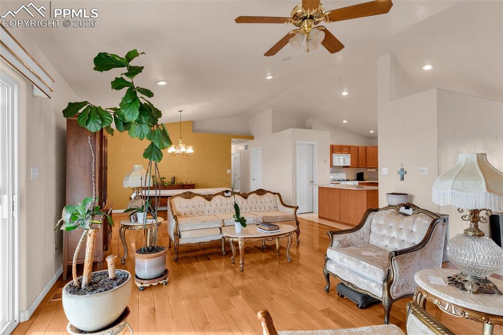 8 Pasadena Drive Pueblo CO 81005
