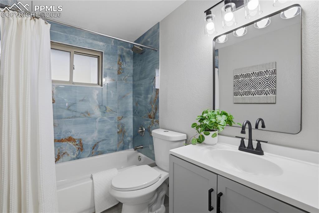 113 Catalina Place Colorado Springs CO 80906