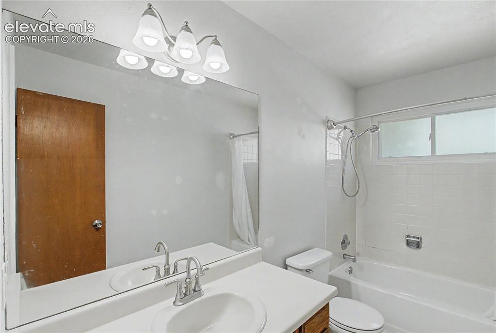 3483 Mountainside Drive Colorado Springs CO 80918