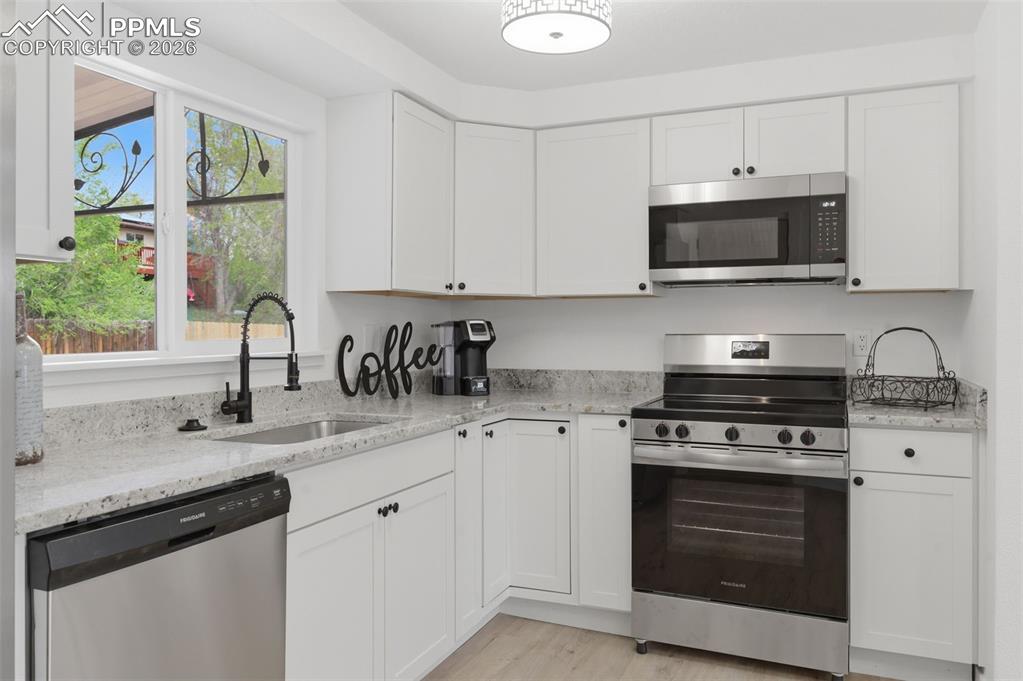 1060 Western Drive Colorado Springs CO 80915