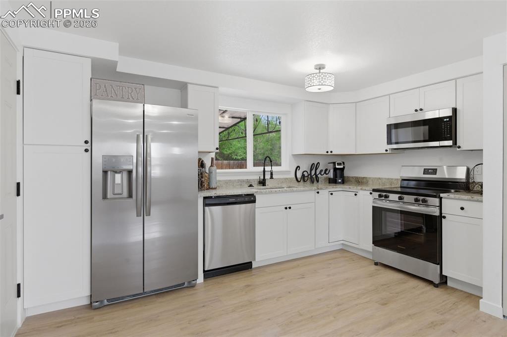 1060 Western Drive Colorado Springs CO 80915