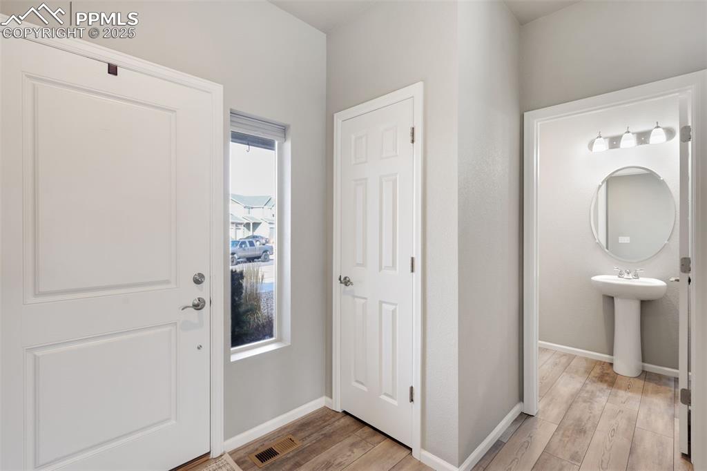 7211 Sedgerock Lane Colorado Springs CO 80927