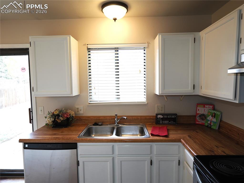 7557 Stampede Drive Colorado Springs CO 80920
