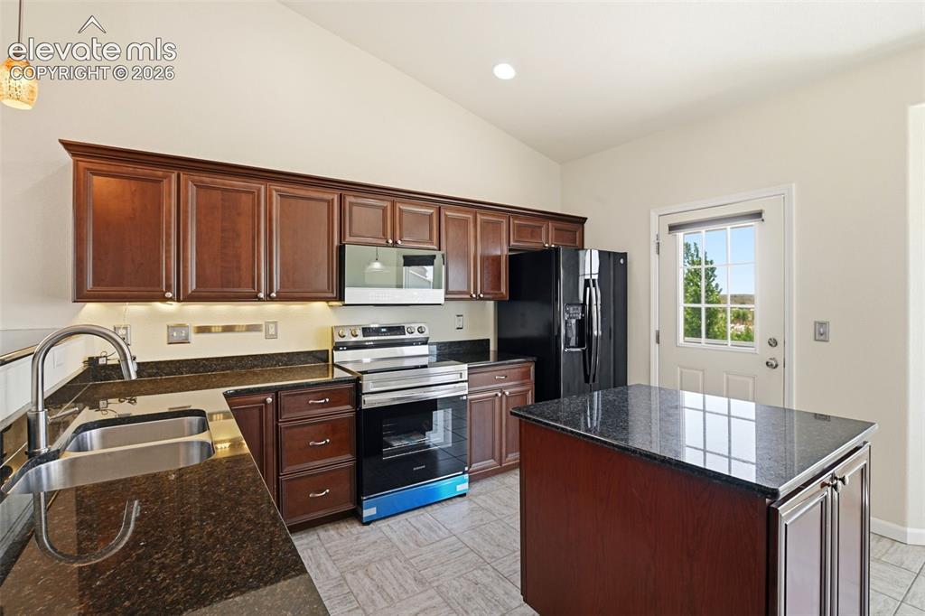 7806 Dutch Loop Colorado Springs CO 80925