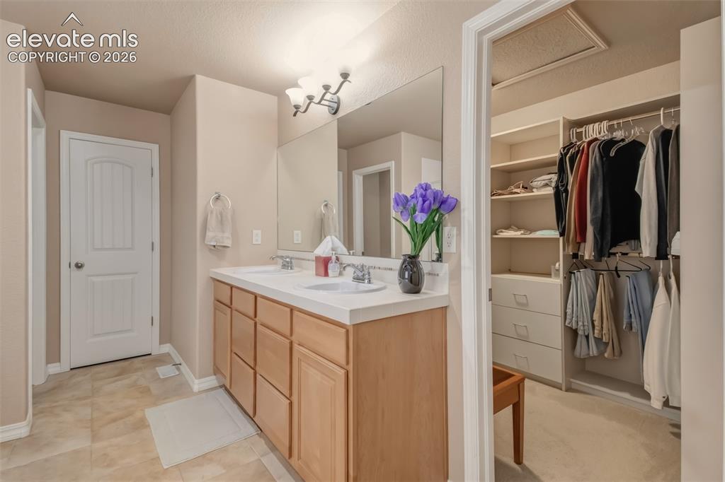 6137 Cumbre Vista Way Colorado Springs CO 80924