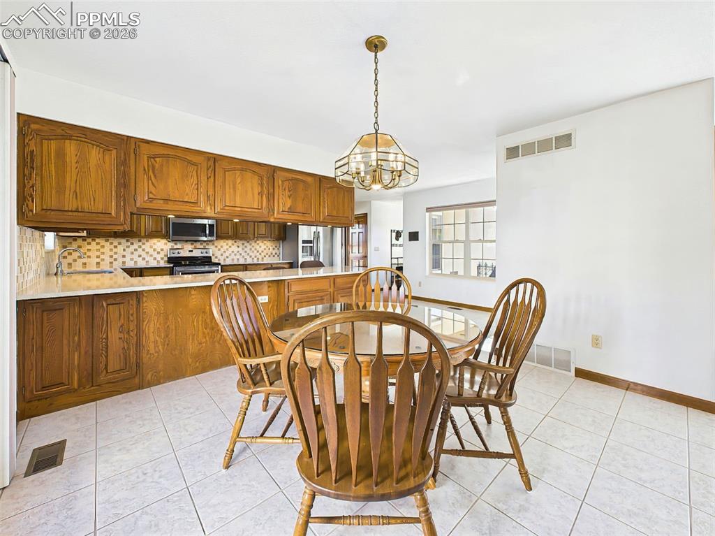 611 Q Street Penrose CO 81240