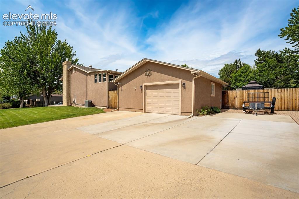 2814 Ridgeglen Place Colorado Springs CO 80918