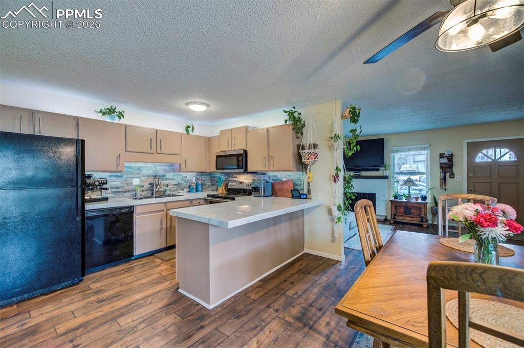 813 San Gabriel Place Colorado Springs CO 80906