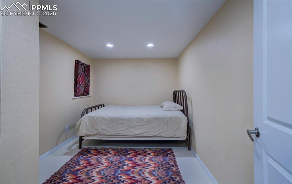 813 San Gabriel Place Colorado Springs CO 80906