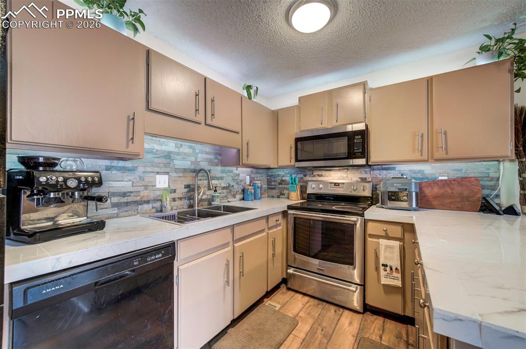 813 San Gabriel Place Colorado Springs CO 80906