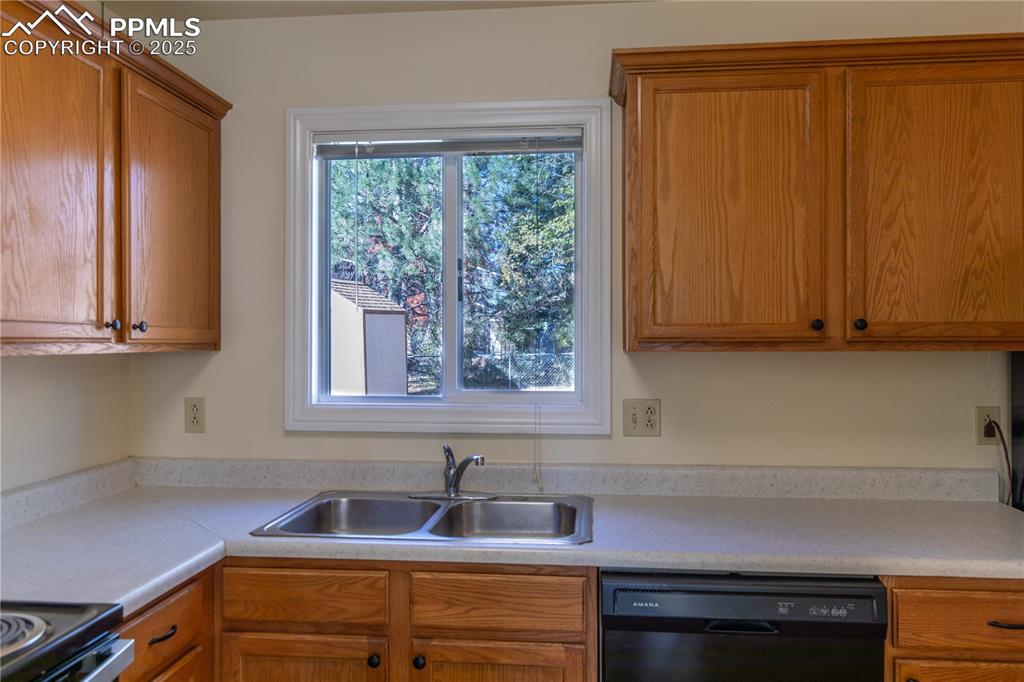 3932 Pearl Drive Colorado Springs CO 80918