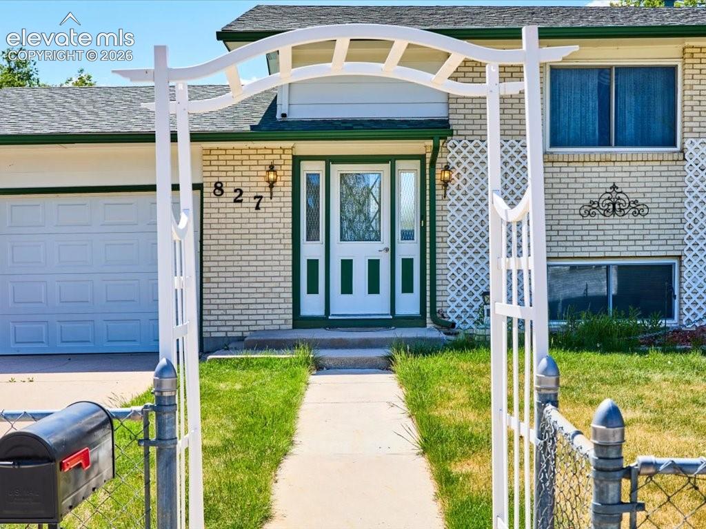 827 Squire Street Colorado Springs CO 80911