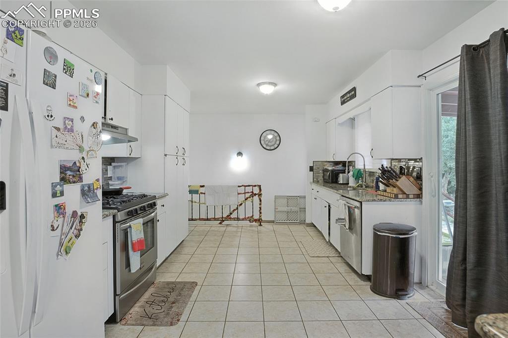 1239 Martin Drive Colorado Springs CO 80915
