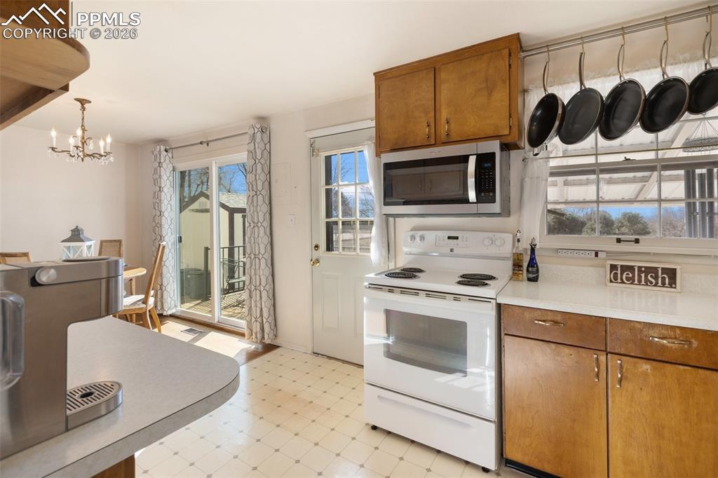 1209 Cumberland Street Colorado Springs CO 80907